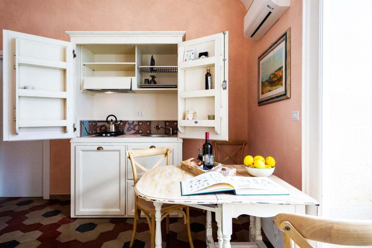 Dimora Di Ulisse Sea View Holiday Apartment Syracuse Bagian luar foto
